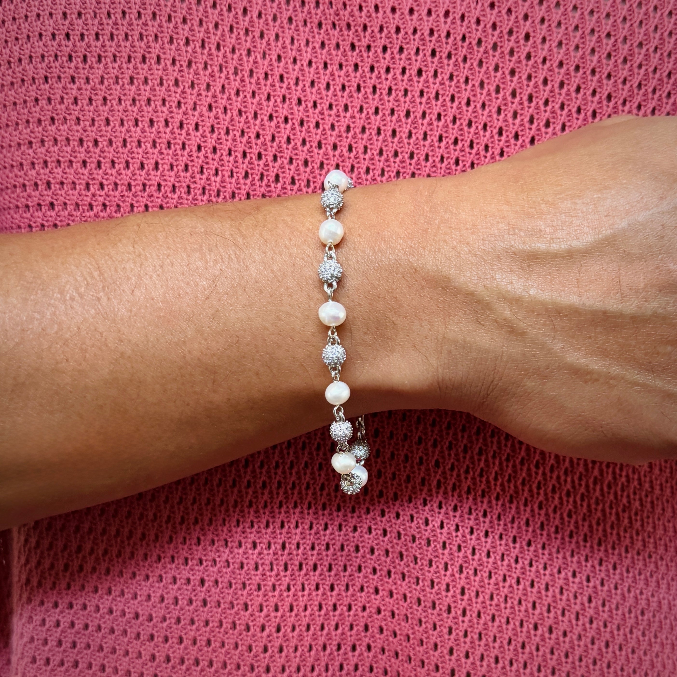 Iced ball Pearl Bracelet