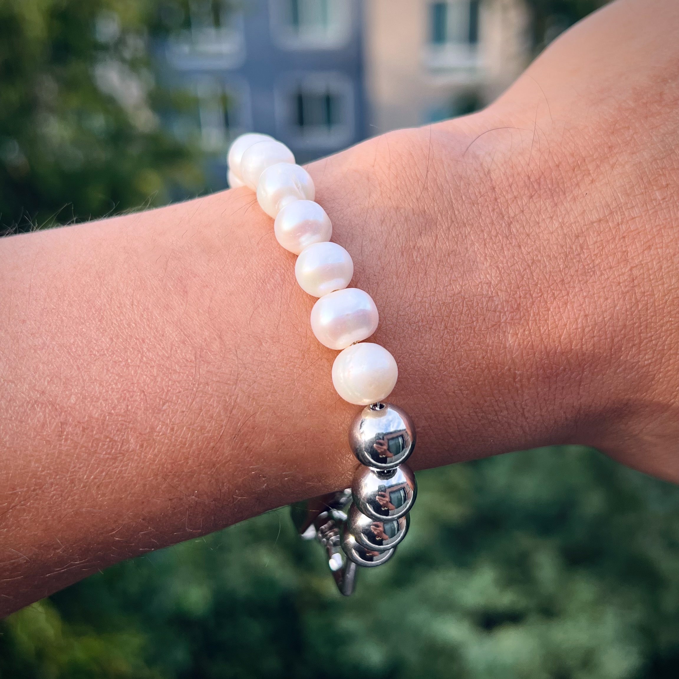 Pearl White Gold Beads Bracelet 10mm