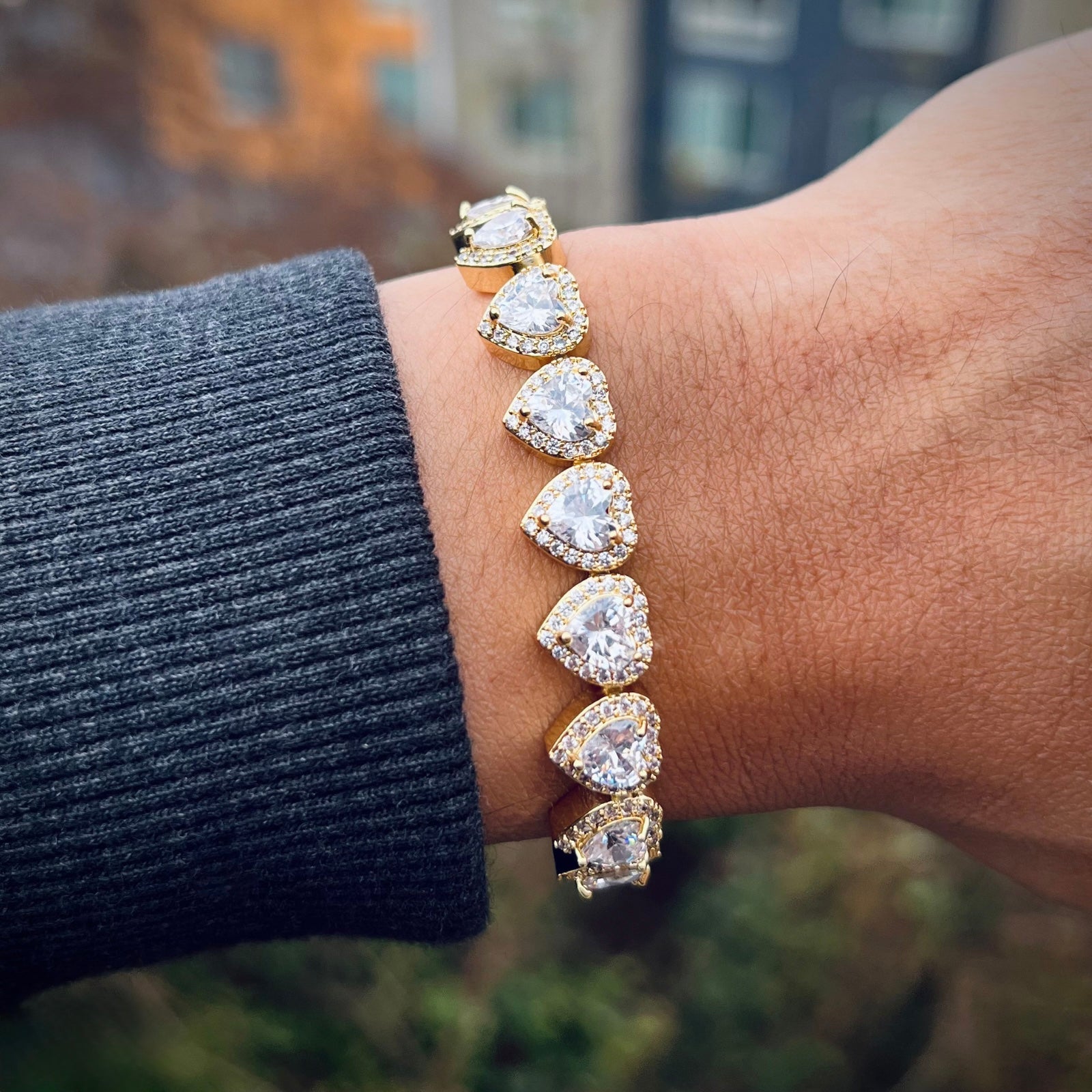 Clustered Heart Tennis Bracelet 10mm