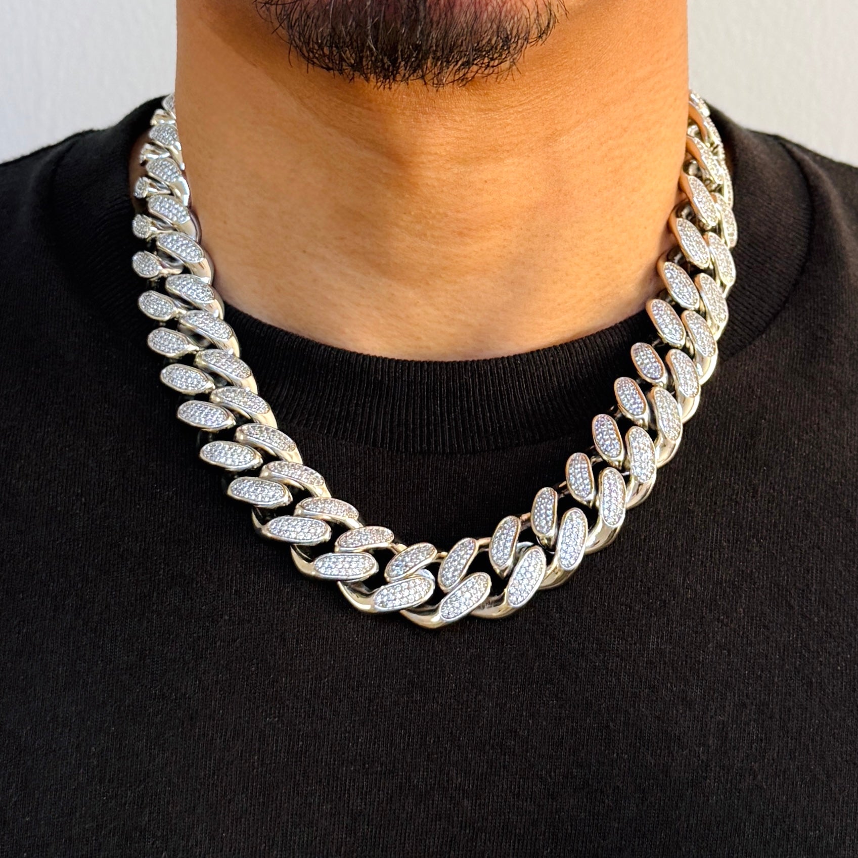 Miami Cuban Diamond Chain 18mm