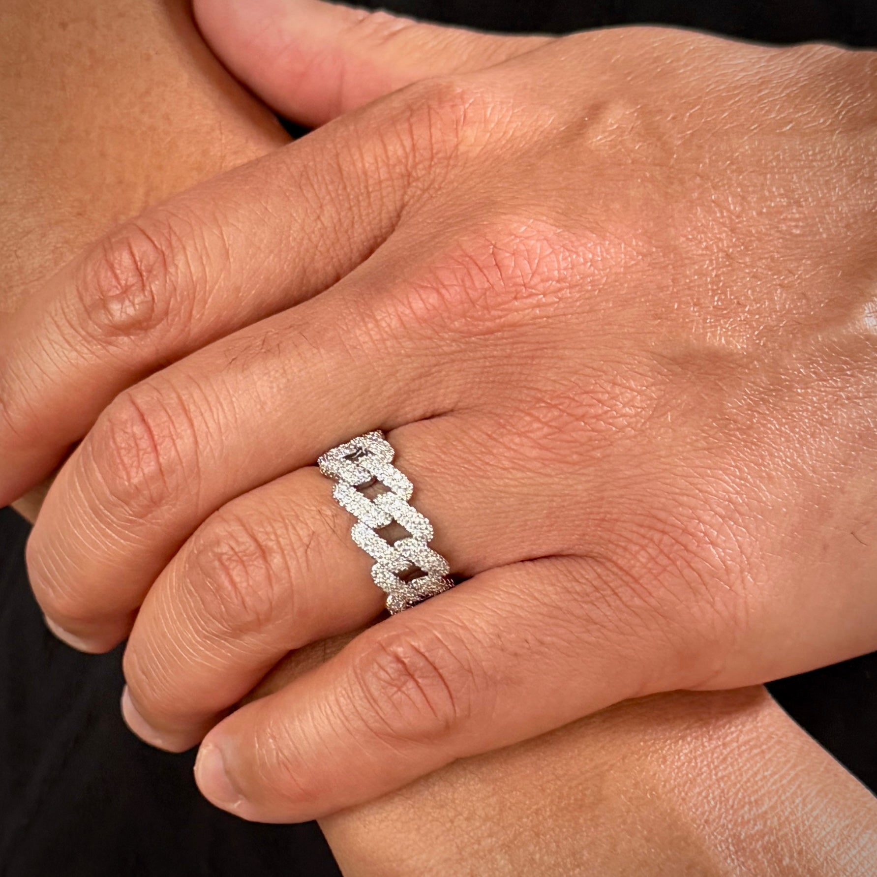 Diamond Prongs White Gold Ring