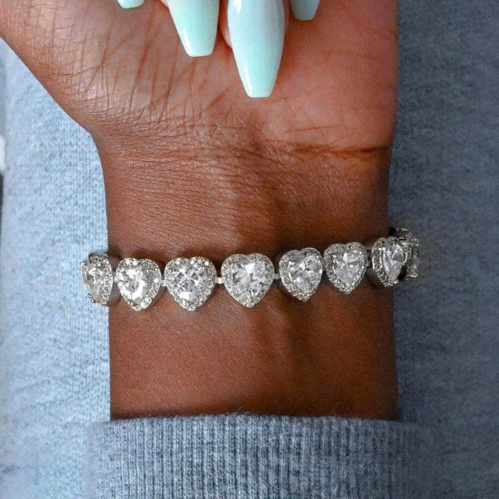 Clustered Heart Tennis Bracelet 10mm