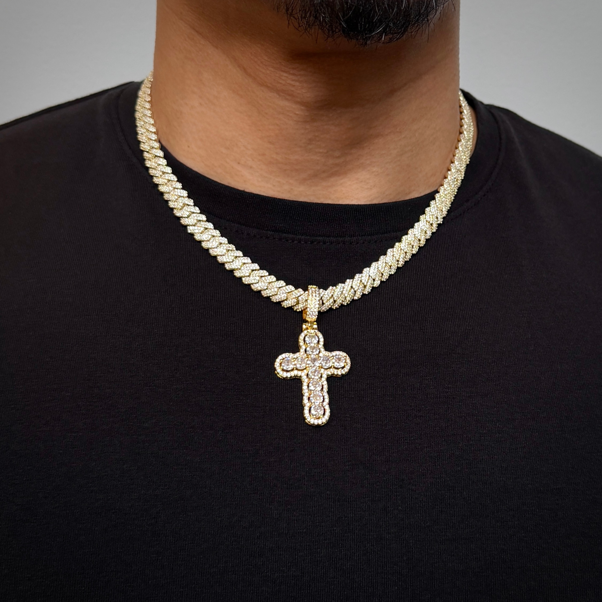 Round Cross Diamond Gold Pendant